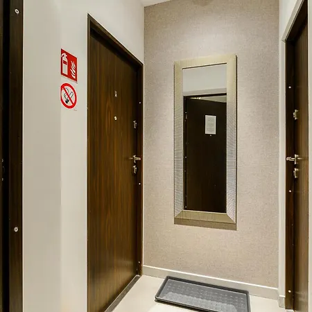 Lumina Modern Rondo Onz Apartment Warsaw