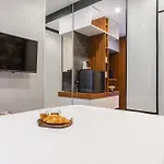 דירה Lumina Modern Rondo Onz ורשה