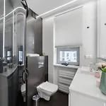 Lumina Modern Rondo Onz Apartamento