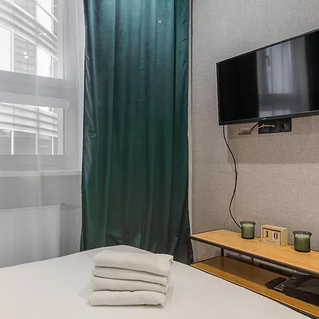 Lumina Modern Rondo Onz Apartamento