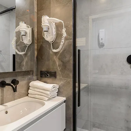 Apartamento Lumina Modern Rondo Onz