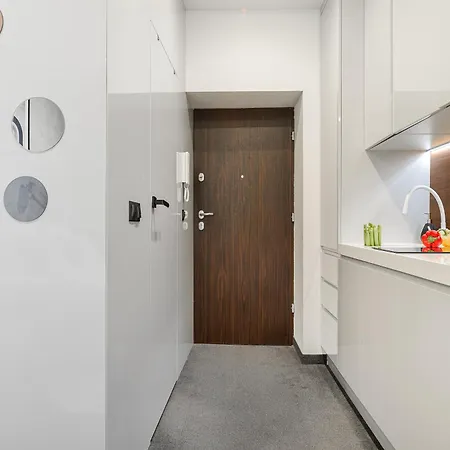 Lumina Modern Rondo Onz Apartamento *