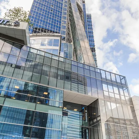 Lumina Modern Rondo Onz Apartment Warsaw